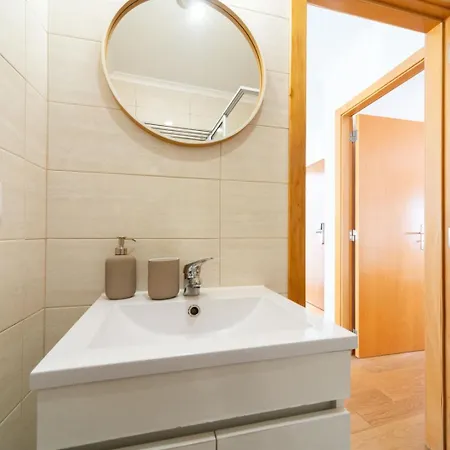 Gorgeous Rooftop 2-bed With Beautiful View