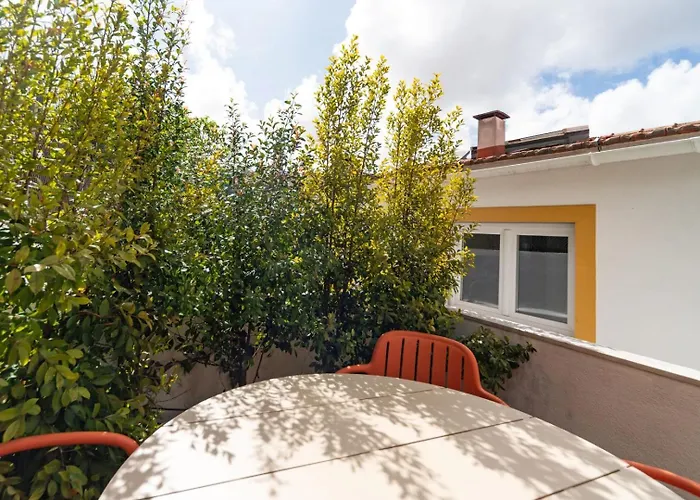 Gorgeous Rooftop 2-bed With Beautiful View *