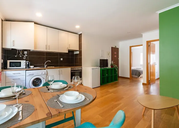 Gorgeous Rooftop 2-bed With Beautiful View * Lizbona