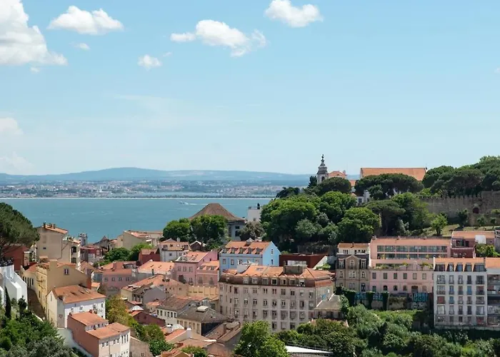 Gorgeous Rooftop 2-bed With Beautiful View * Lizbona