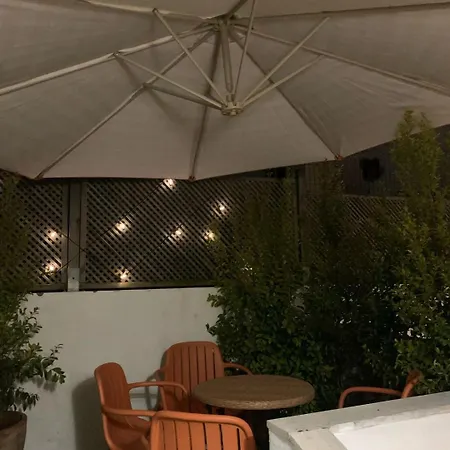 Gorgeous Rooftop 2-bed With Beautiful View Daire *
