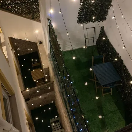 Daire Gorgeous Rooftop 2-bed With Beautiful View