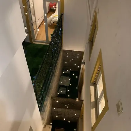 Gorgeous Rooftop 2-bed With Beautiful View Apartment Lisbon